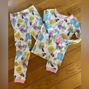 never worn 5T Disney princess pajamas